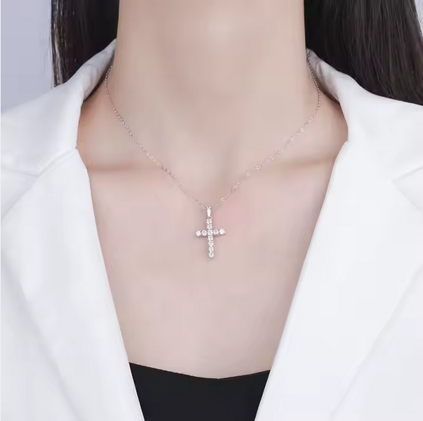 Cross Pendant Necklace with 1.2 carats Lab-Created Moissanite Diamond – Unisex Elegant Jewelry