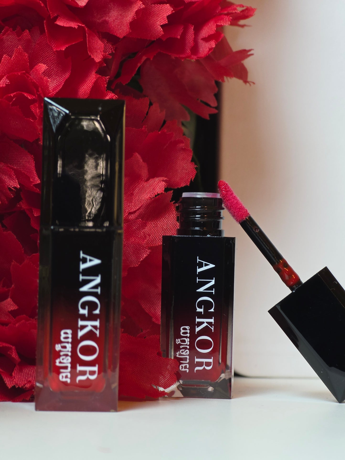 ANGKOR LIP GLOSS ( យក្ខឡោម)