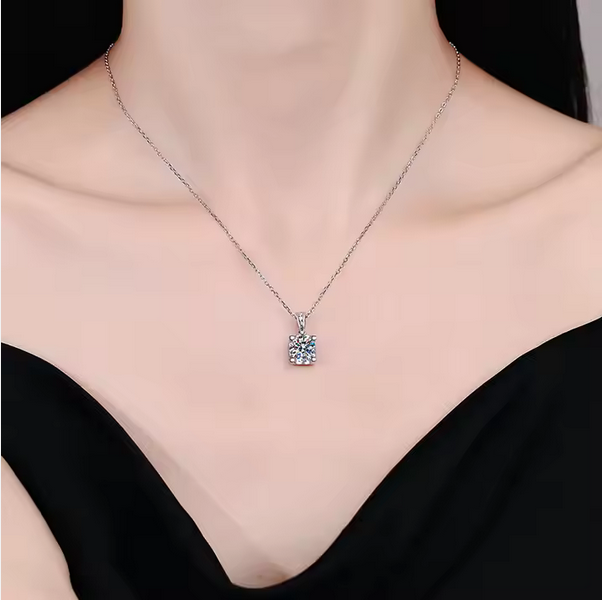 Classic Cow Head Pendant Necklace – D Color Moissanite Diamond | S925 Sterling Silver | Unique Unisex Jewelry