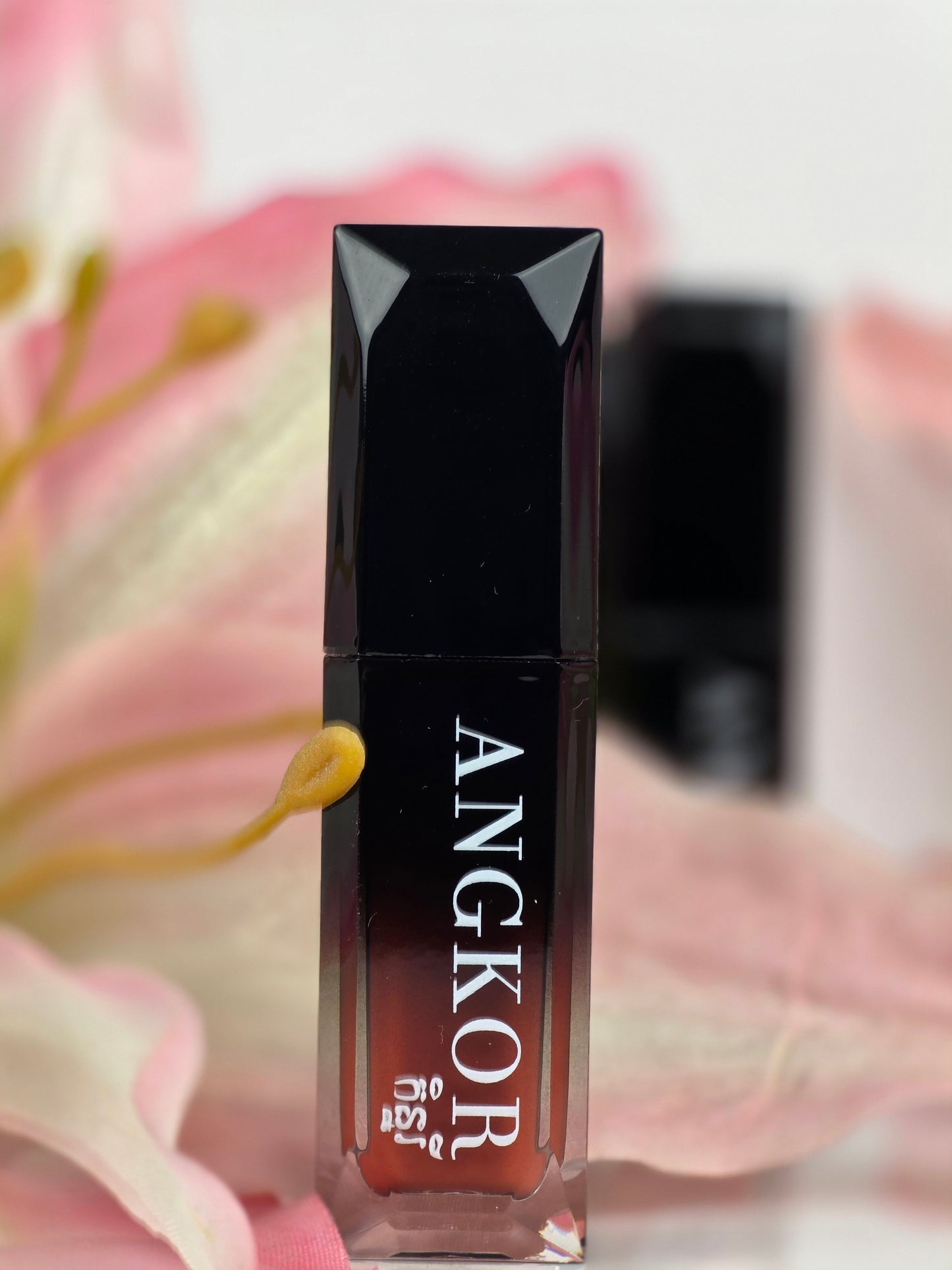 ANGKOR LIP GLOSS (កិន្នរី) Light pink